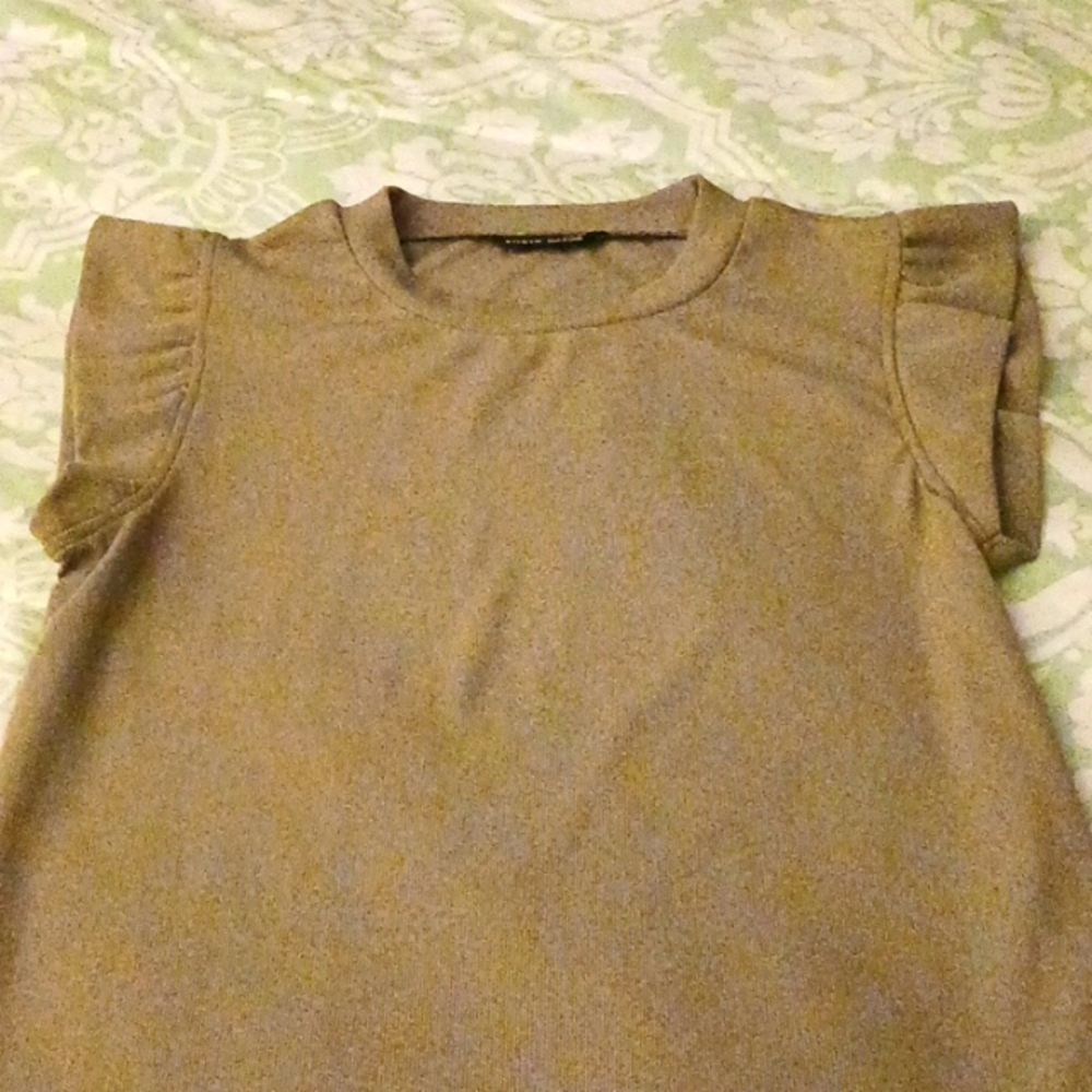 Olive Green Short sleeve shirt with ruffle cap sleeves. Only worn once. - Picture 2 of 6